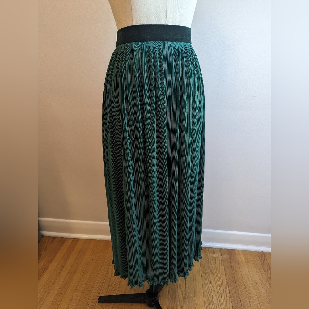 Vintage accordion pleated holiday maxi skirt